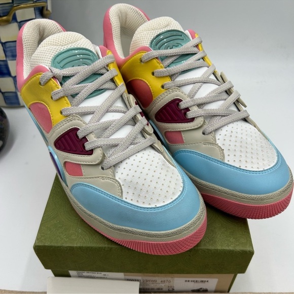 Women’s Gucci GG basket leather low top sneakers size 40.5 made in Italy - Picture 1 of 10